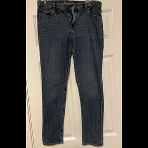 Eddie Bauer Women's Slim Straight Boyfriend Jeans